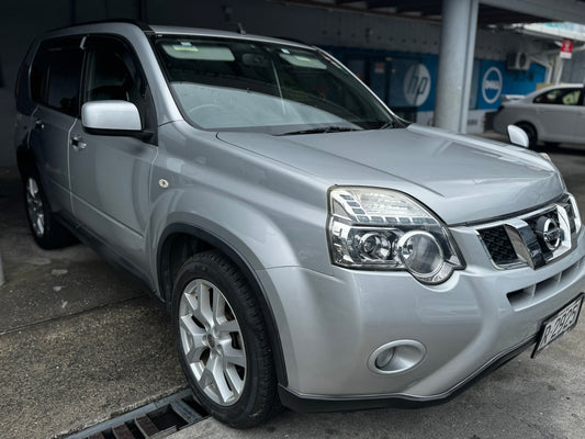 Nissan X-Trail Silver