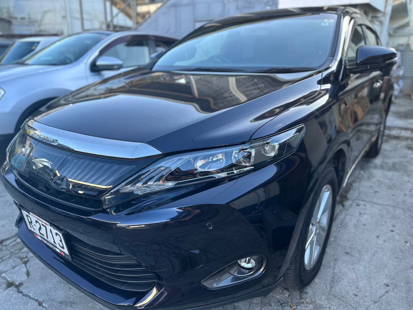 Toyota Harrier - Space Black