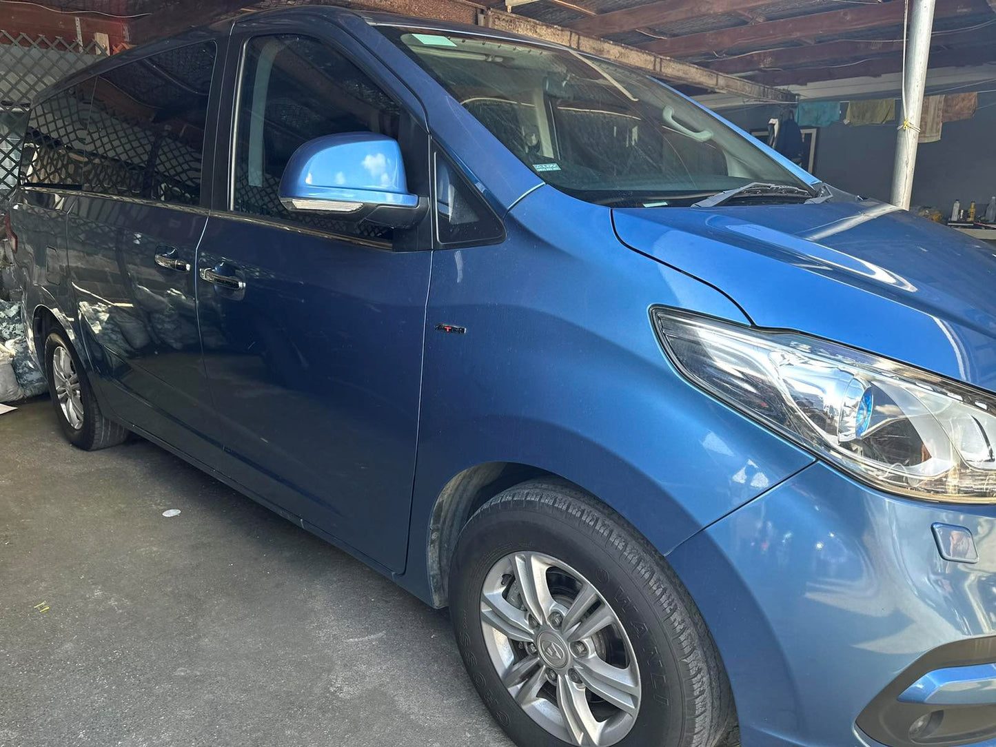 Maxus G10 Van - 9 Seater FOR SALE