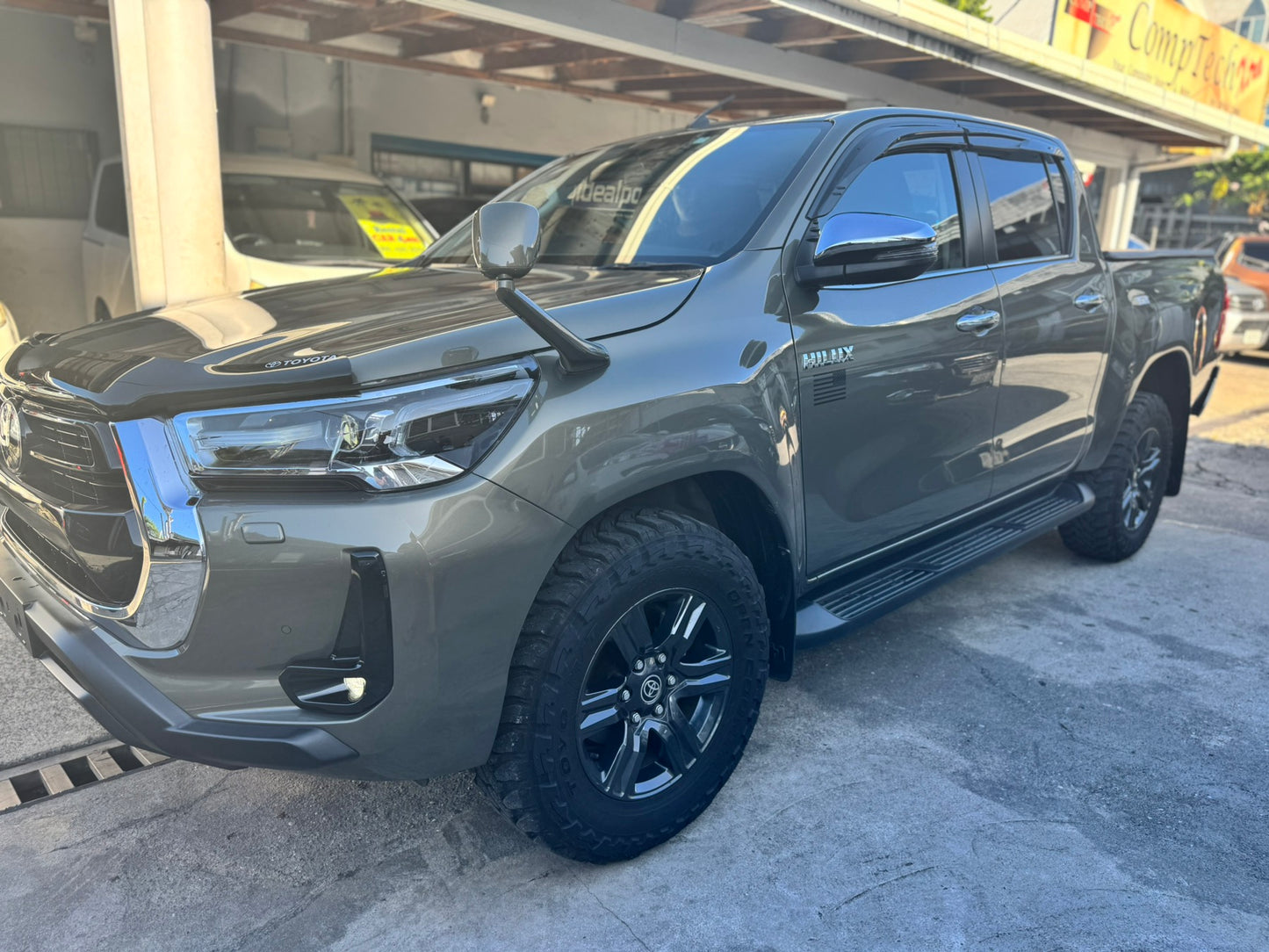 Toyota Hilux Truck 4x4 Army Green