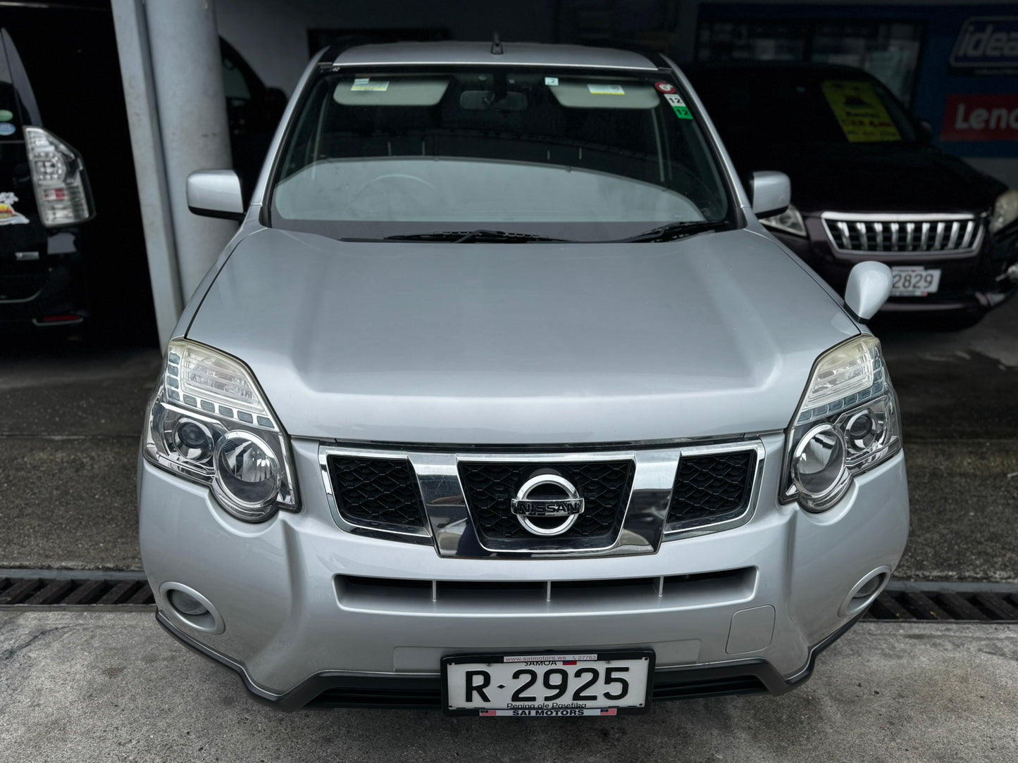 Nissan X-Trail Silver