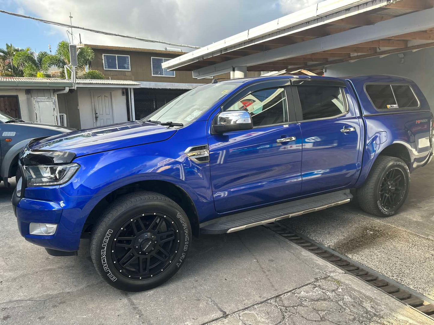 Ford Ranger 4x4 Blue with Back Cap