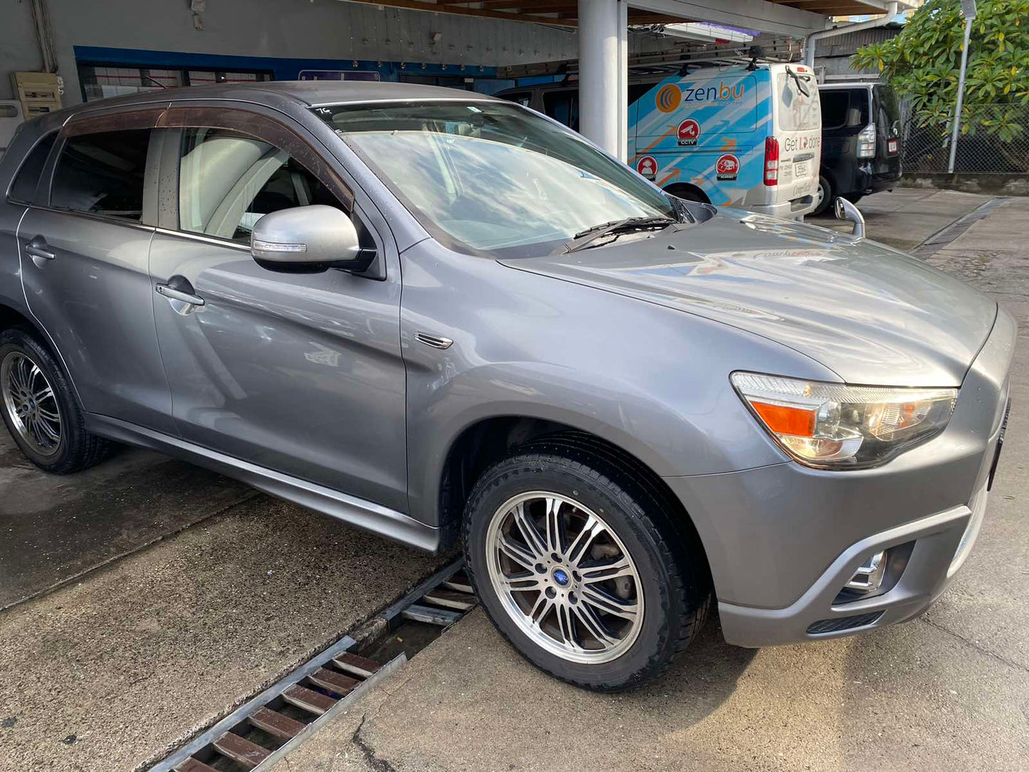 Mitsubishi RVR -Space Grey  2012- For Sale $22,000 ONO