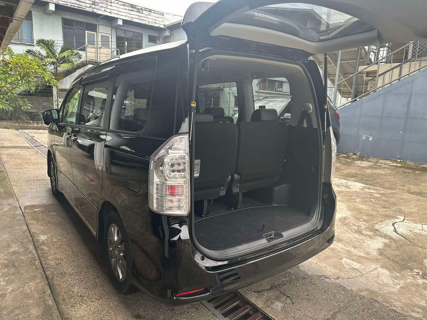 Toyota Voxy Minivan 8 Seater - Black